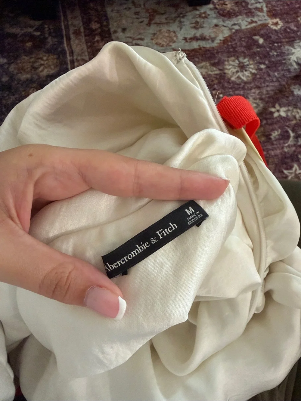 Abercrombie & Fitch sleek ivory